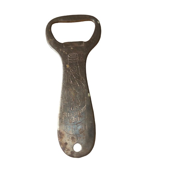 2 Vintage Pabst Beer Blue Ribbon Bottle Cap Openers #517 & #1001 W/Hanging Holes - Picture 4 of 6